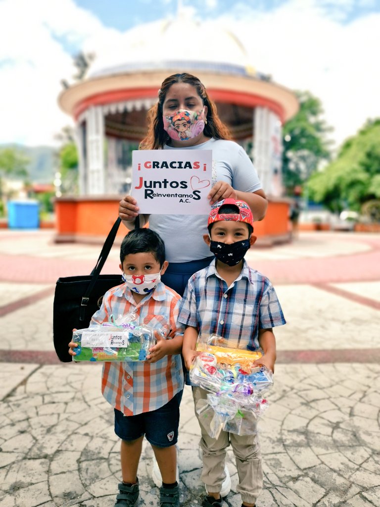 JReinventamos's tweet photo. Cumpliendo compromisos con la niñez. 
#JuntosReinventamoS https://t.co/b9v4USIGVA