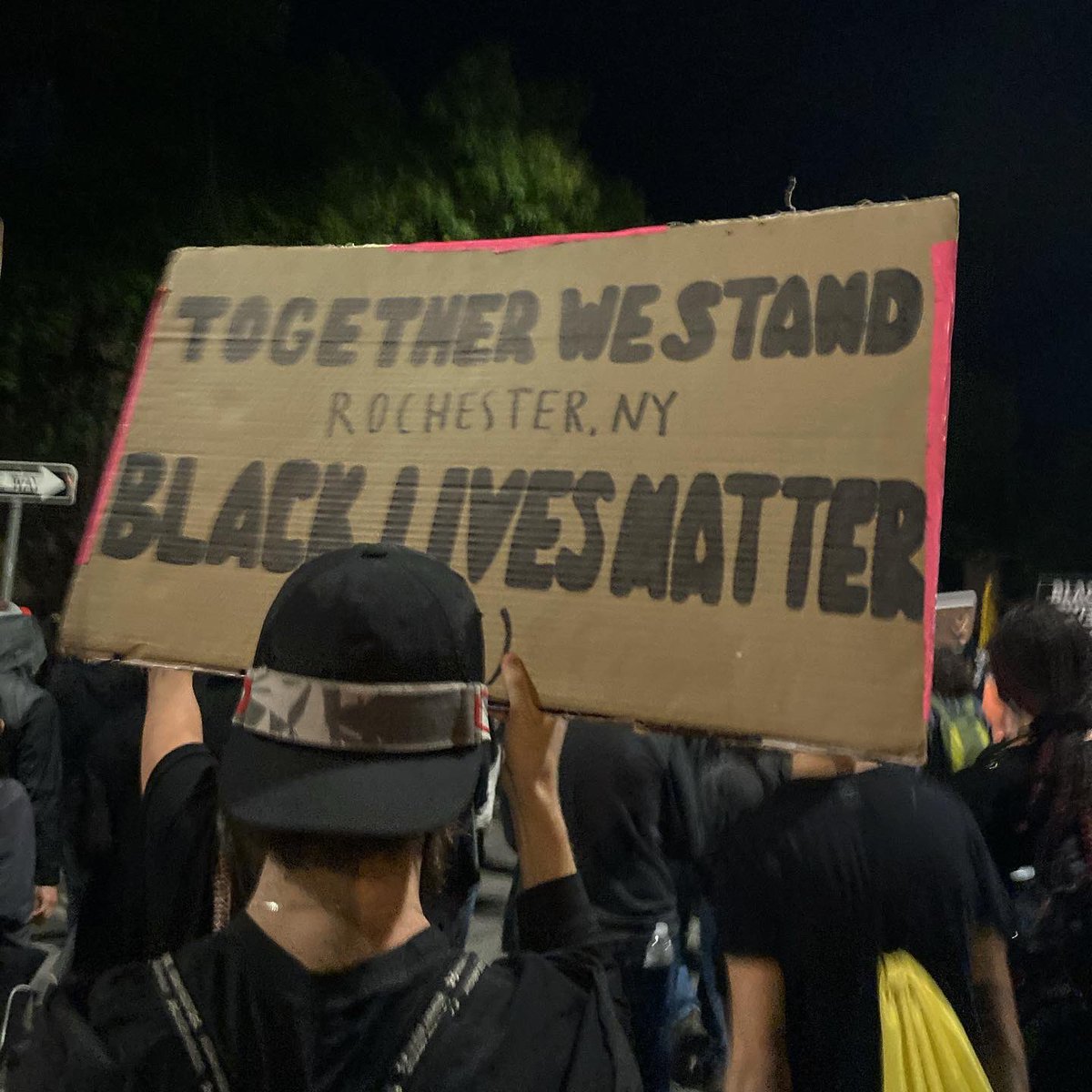 JWilliams2729's tweet photo. #rochesterprotests #BlackLivesMatter https://t.co/qXs9j4izW9