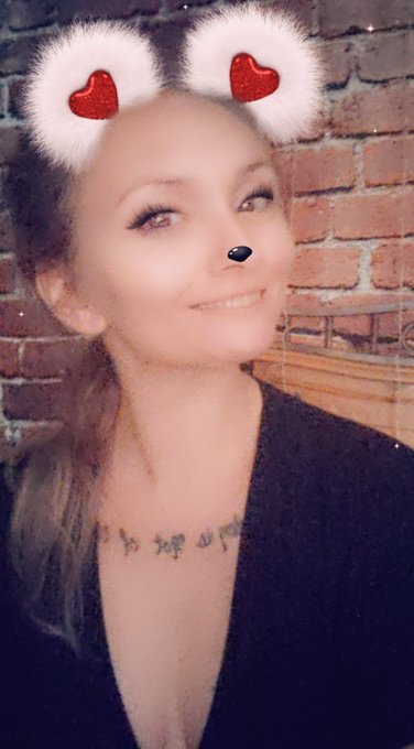 I'm goofing off terribly tonight... https://t.co/VmWNnGZm60