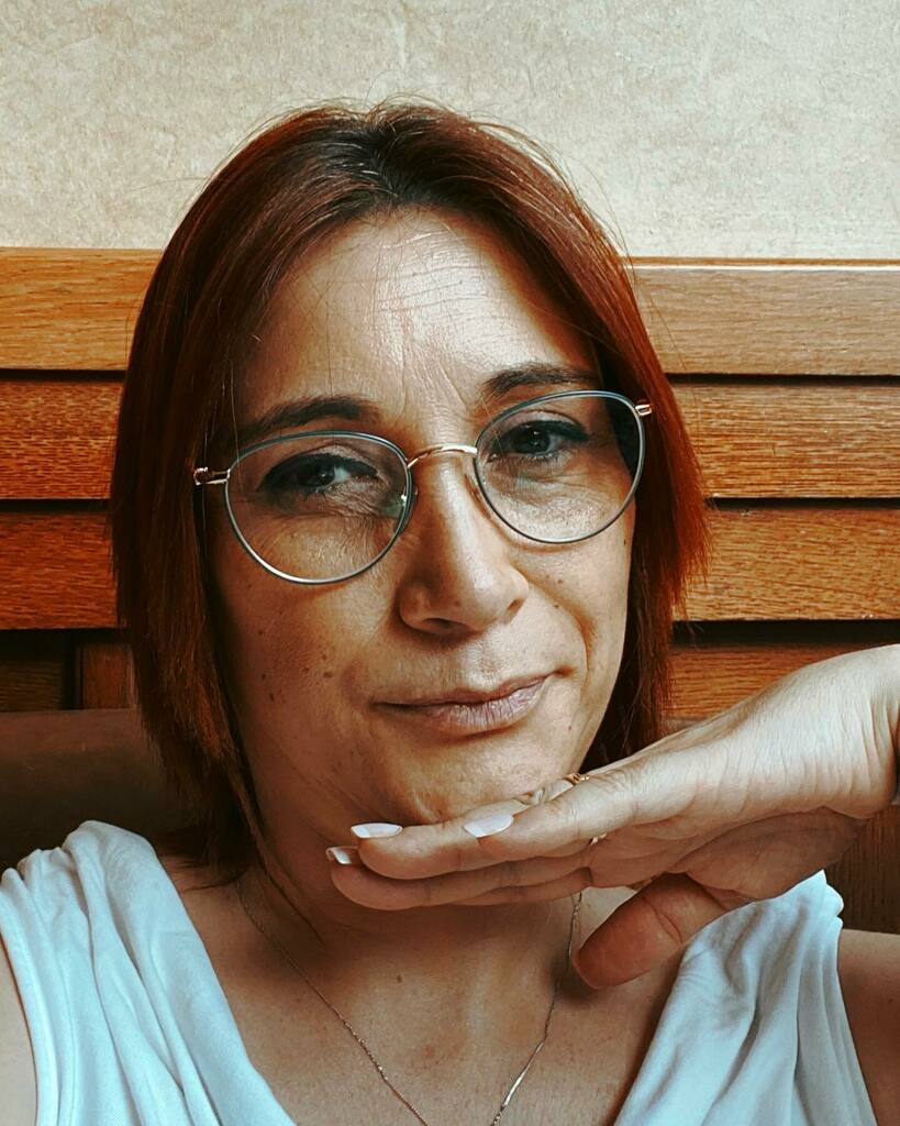EncantoPasado's tweet photo. Mis Univers 💜 día lleno de emociones ... y mucho cansancio, no se como aguanta el cuerpo, la fibromialgia aprieta 😅 pero feliz por lo que se está avecinando ‼️ ¿que tal tu día?
.
#eluniversodemayka #emprendedora #marketingonline #fibromialgia #fibrom… https://t.co/ojsjrYtN5l https://t.co/IWOzOeNHfU
