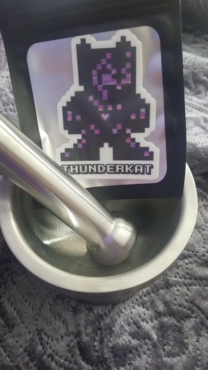BassMonsterTiff's tweet photo. Got my mortar&pestle that i ordered from wish many months ago. Wish ships out of china a lot so ya know... also my #trueplayer thunderkat sticker arrived today from https://t.co/Msyvj36uPD. One time for the 💜herb. Hooray mail! https://t.co/cUyZdHz3UL