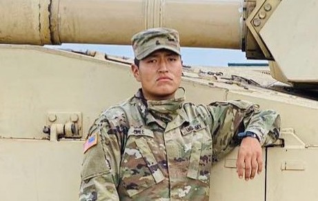 CBSNews's tweet photo. Another Fort Hood soldier has died, five days after he collapsed following physical training https://t.co/9TNR95tFe2 https://t.co/14MJPAxgSI