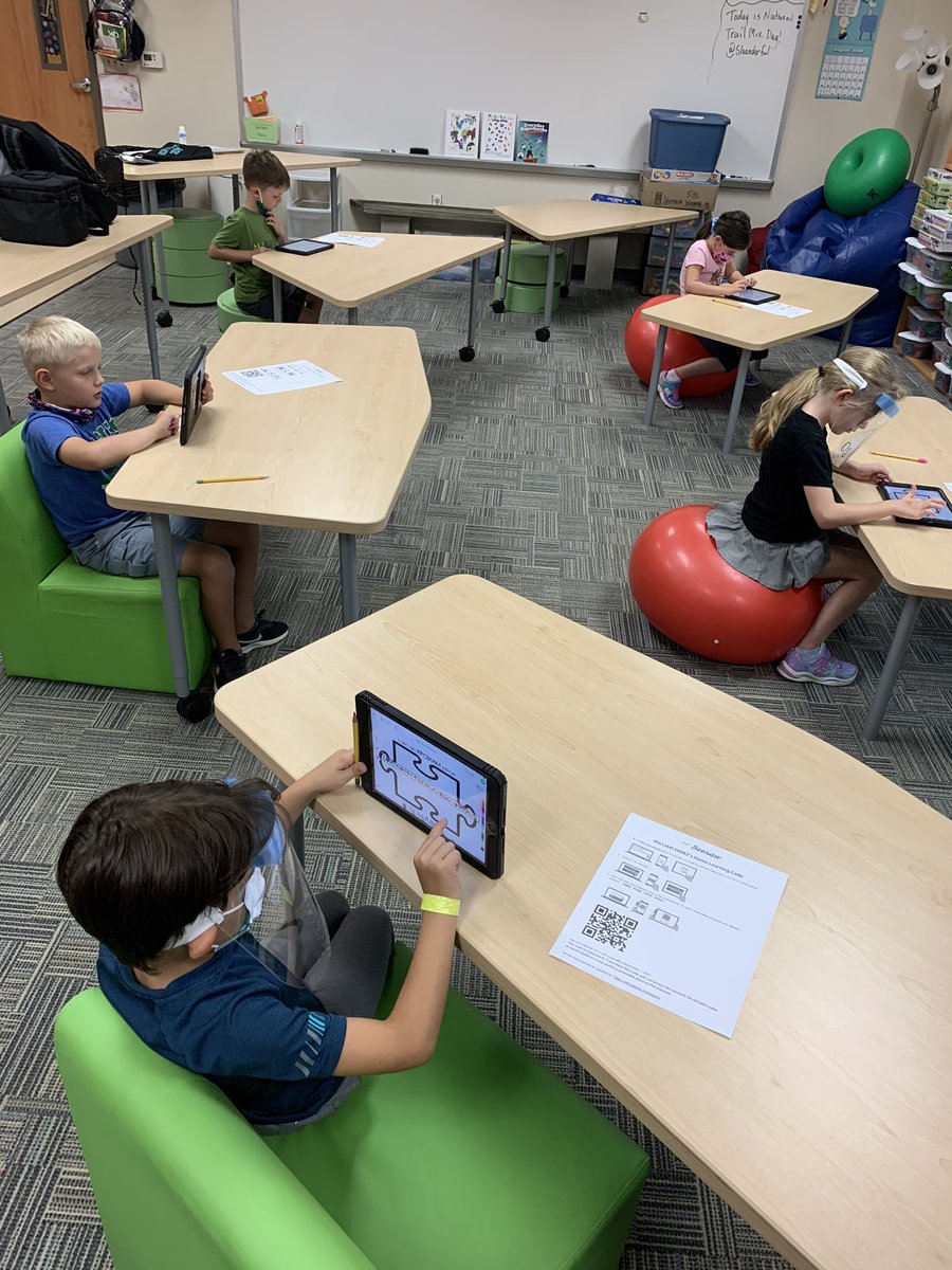 TESChallengeLab's tweet image. This week 1st-4th grade Study Group students did some fun All About Me activities on @Seesaw to tell their peers more about them! #ChallengeLab #TallyBEST #KISDBEST