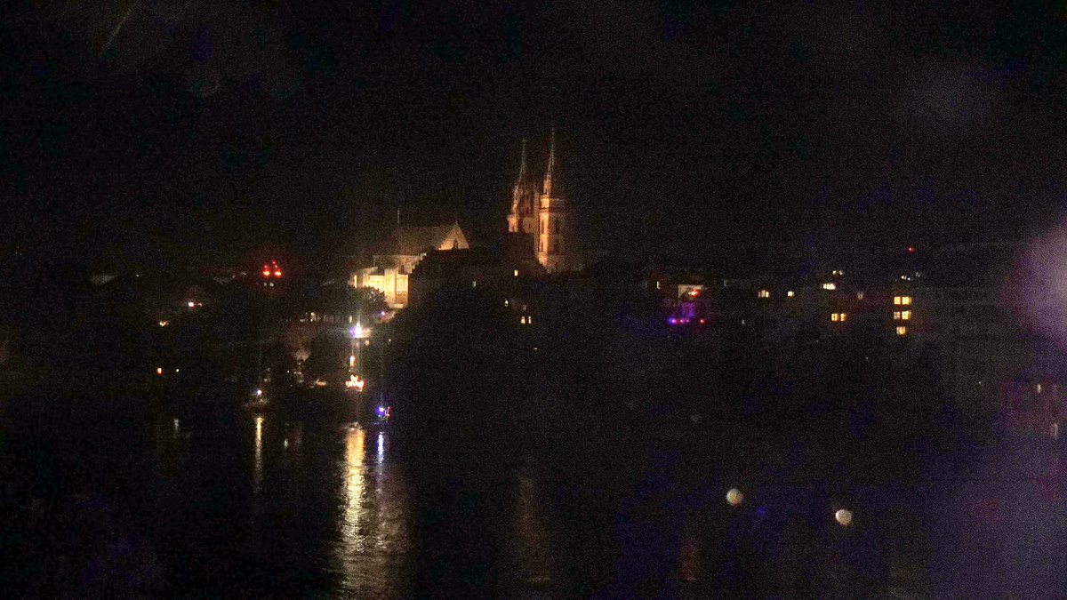 RheinTemp's tweet photo. Dr Mond isch hüt 17,3 Daag alt und dr nägscht Neumond isch am 17.09.2020
Bild #optimiert @cloudinary https://t.co/D5sQpKhdsG
