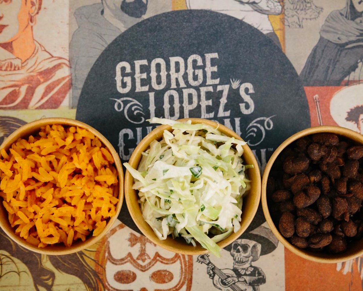 lopezfoundation's tweet photo. Make it a great weekend and let @ChingonKitchen take care of all your food and drink needs! #chingonkitchen #goodeats #weekendvibes #fridayfeeling @thebrewshall https://t.co/h4HqFq7G99