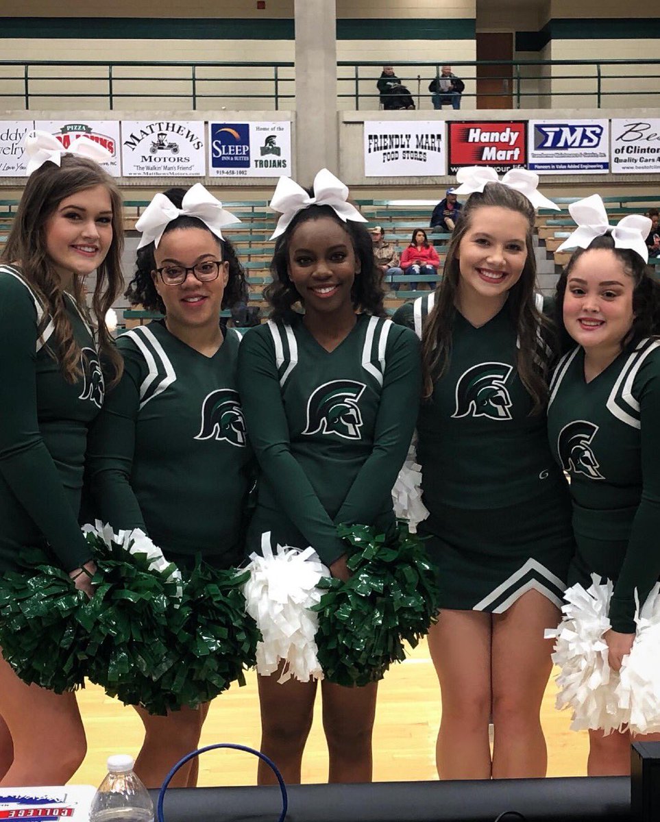 UMOCheerleading's tweet photo. It’s #collegecolorsday hope to see you around campus or wherever you may be wearing your #TrojanGreen and White! #strongertogether https://t.co/4EBxcp0H8E
