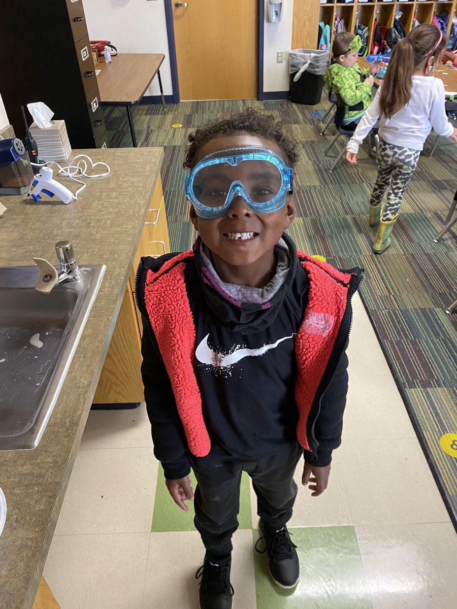 StacySpink's tweet photo. I spy some safe scientist in kindergarten #ccestrong #midwayscience https://t.co/JrM0TylA60