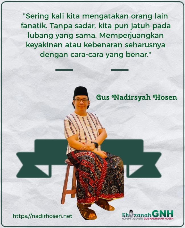 na_dirs's tweet photo. Orang fanatik itu gak bernalar. Mereka hanya pakai nafsu dan kepentingannya. Argumennya cuma satu: pokoknya gitu!

Kalau kita terjebak dukung-mendukung tanpa nalar, kita pun tanpa sadar jatuh pada jebakan fanatisme.

Jadikan nalar dan sadar kita sebagai penerang.

#KhazanahGNH https://t.co/AFA1EthL8W