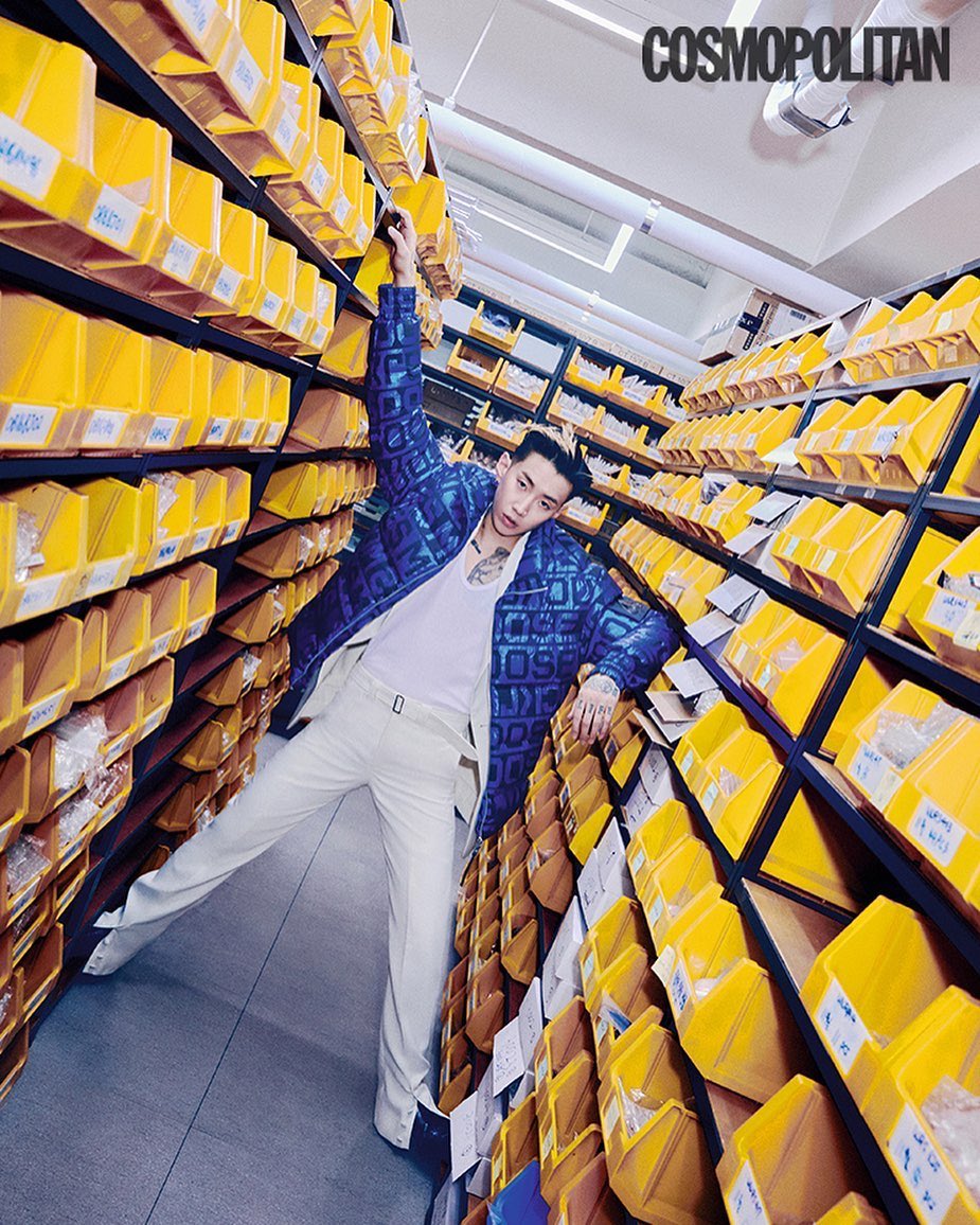 JayParkBallers's tweet photo. [HD PIC] Jay Park x MOOSE KNUCKLES pictorial on Cosmopolitan magazine Sept issue (1/2) 

🔗 https://t.co/MxSldeZgWP

#박재범 #JayPark https://t.co/w1gRJpp02B