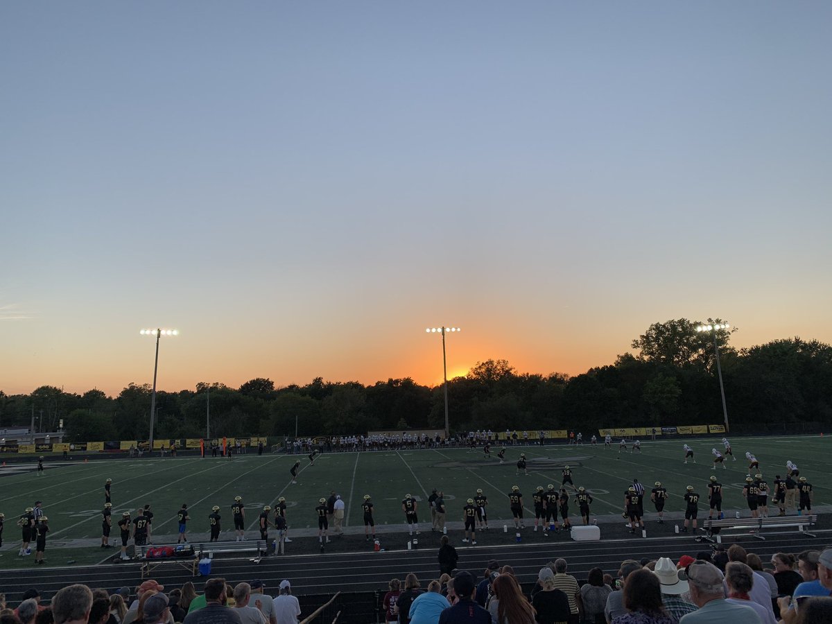 It’s great to be back in Jacket Stadium! Thank you to everyone for spreading out and masking up!