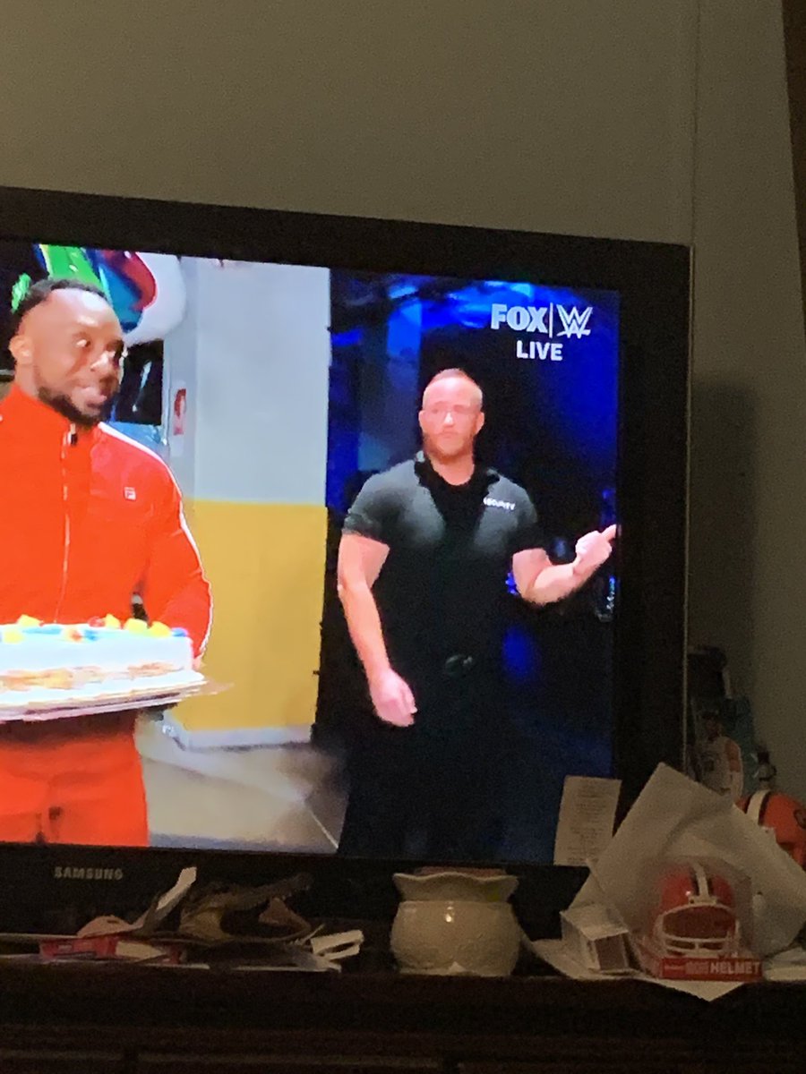 kylesnow25's tweet photo. @GreatKendrick Great showing on Smackdown! Love seeing my guys do great things. https://t.co/AWmsaXLjha