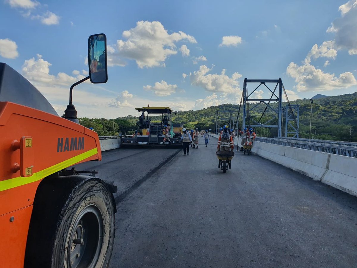 MIKOSAS2's tweet image. Pavimentación Puente charte #Yopal Calzada Derecha
