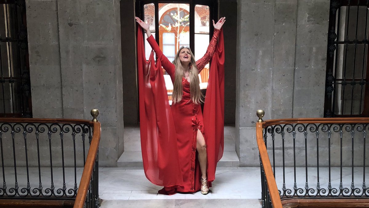 Disfruten del video oficial de #EnséñameACreer en mi canal de YouTube: youtu.be/7BbrUpoesEQ 

Filmado en #CasaDeLaLuz por <a href="/CinemaGarage1/">CINEMA GARAGE</a>