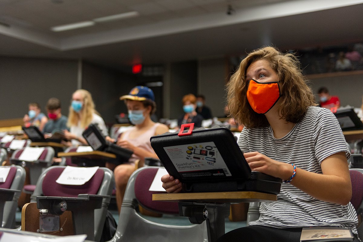 RITtigers's tweet photo. We hope everyone has a relaxing and safe weekend. Remember, classes are in session on Labor Day. And remember to keep up the good work: wear your mask, watch your distance, and wash your hands. We're all in this together. #RITready https://t.co/UkvMaBEr5o https://t.co/mX6FEBf0TR