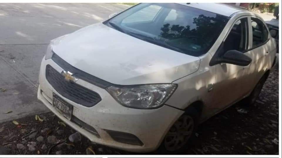ElPerro11218540's tweet photo. #Michoacán
Elementos de la Policía Michoacán decomisan #CamiónMonstruo, armas y un vehículo con reporte de robo en el municipio de #Aguililla

@blogdelnarcomx @SinEmbargoMX @UnidadDeInteli1 @CarlosLoret https://t.co/EQNRbVm6ZB