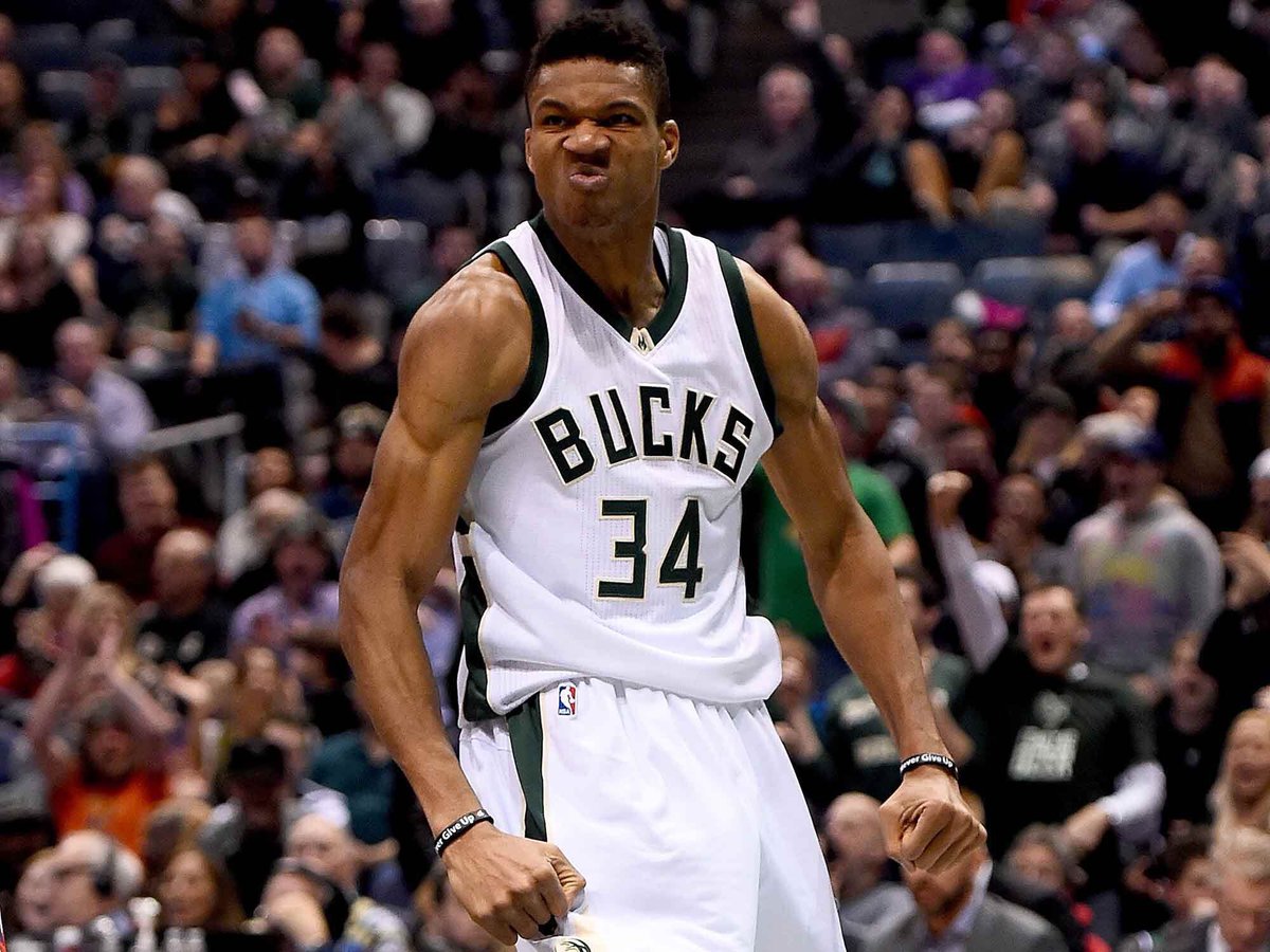 matthewwgilpin's tweet photo. Giannis in the regular season vs Giannis in the bubble https://t.co/w1S2OLSg9E