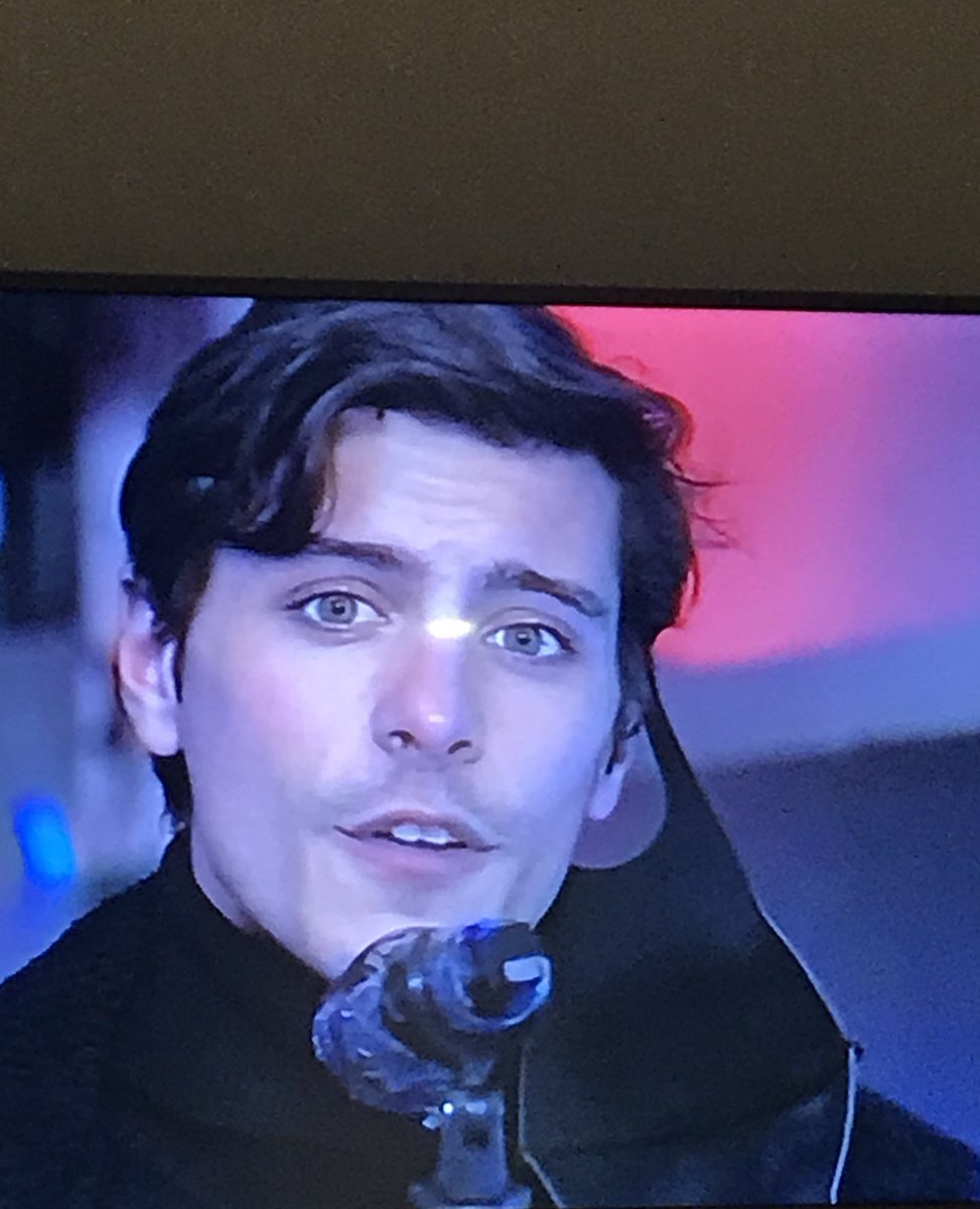 luchhrt's tweet photo. Alguien le puede decir a este pibe que no canta bien? #elprogramadeGuido #atodoonada https://t.co/xS0jFXxpwn