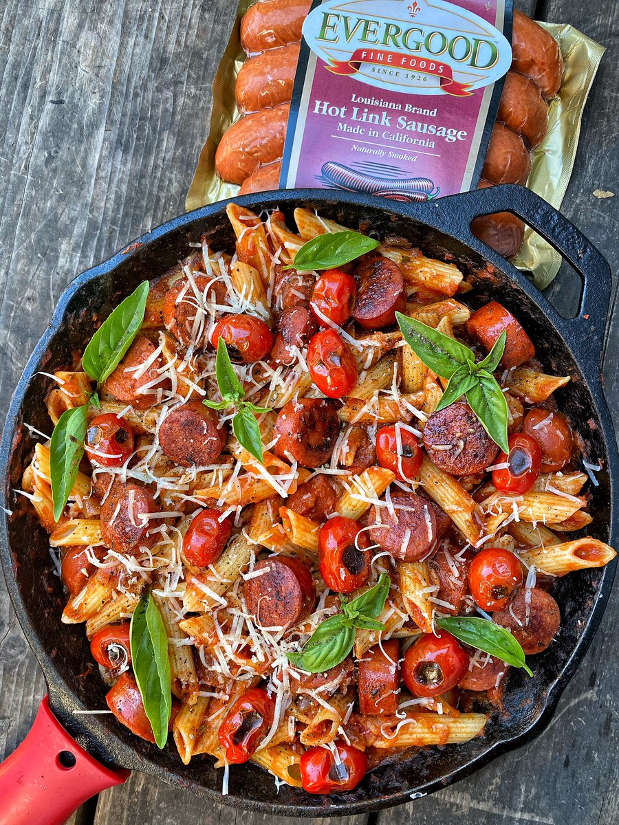 EvergoodSausage's tweet photo. Sometimes making dinner can be challenging and sometimes you need something quick, easy, and tastes great. Check out this delicious hot link pasta. #evergood https://t.co/DlyBGILw8Q