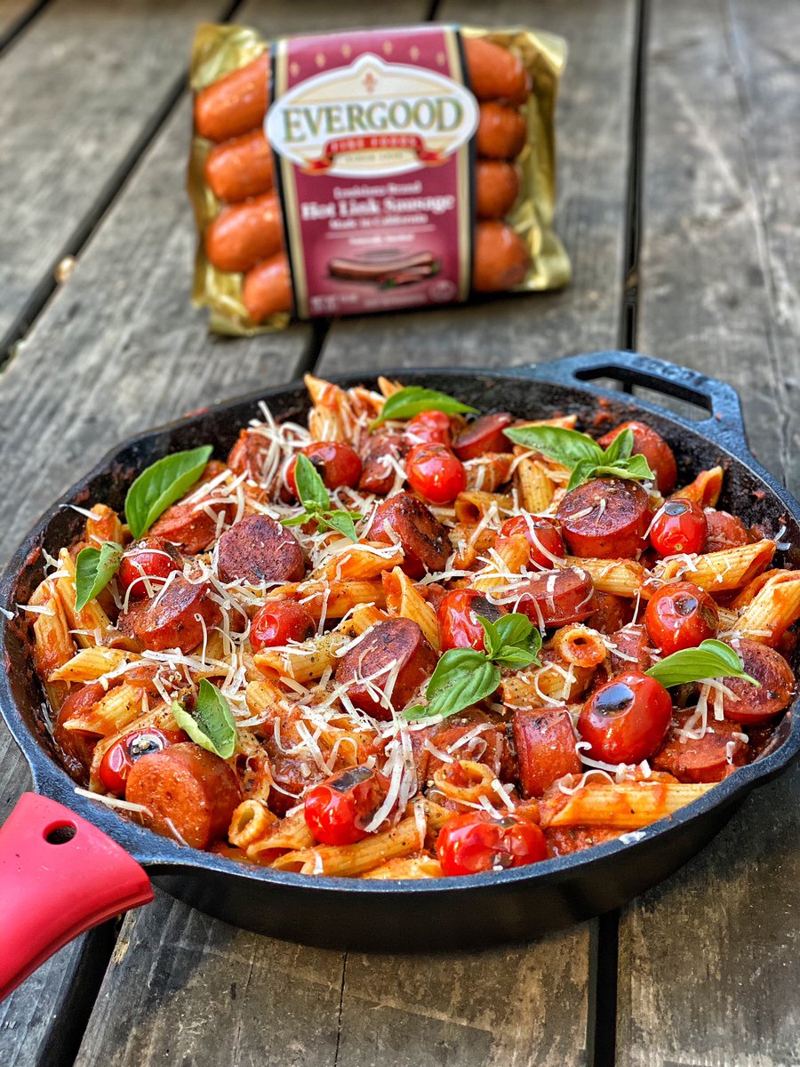 EvergoodSausage's tweet photo. Sometimes making dinner can be challenging and sometimes you need something quick, easy, and tastes great. Check out this delicious hot link pasta. #evergood https://t.co/DlyBGILw8Q