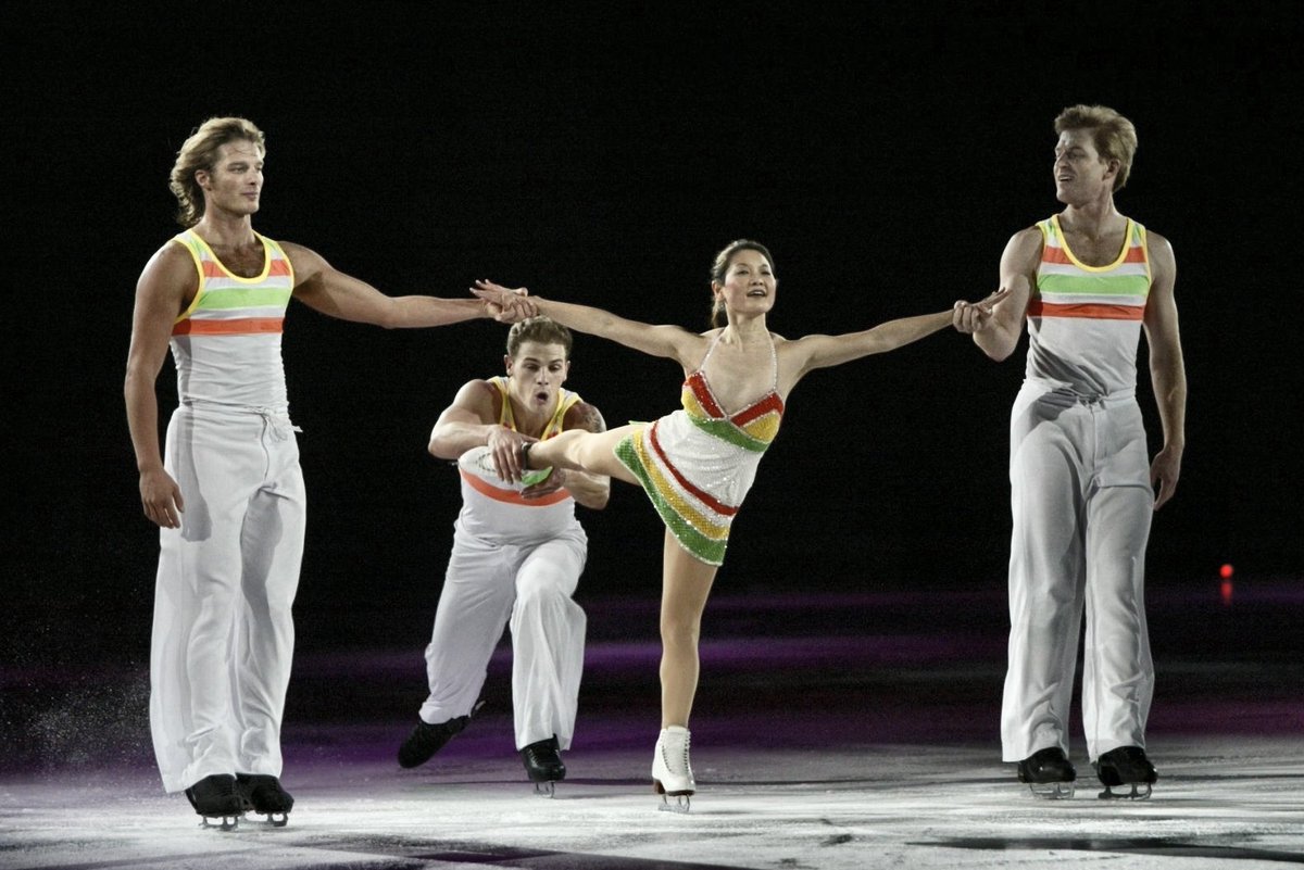 starsonice's tweet photo. Don't forget your Sunscreen this weekend!
#StarsOnIce #Sunscreen #SOI2004
#YukaSato https://t.co/5fq3qFrDhY
