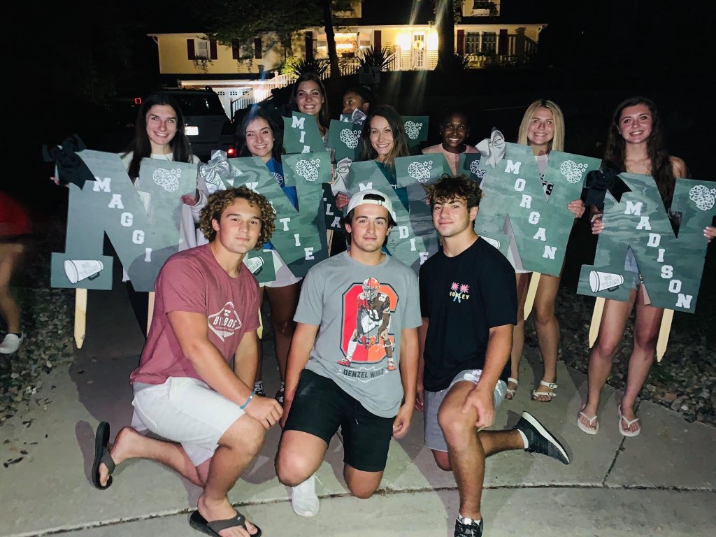 Honoring the seniors tonight!! 🎀 congrats Corrin, Morgan, MiaBella, Maggi, Jaicee, Katie, Maddie and Madison! We love our seniors!! 🎀🏈 thank you <a href="/NordKnightFB/">Nordonia Football</a> for the wonderful surprise and yard signs! ❤️