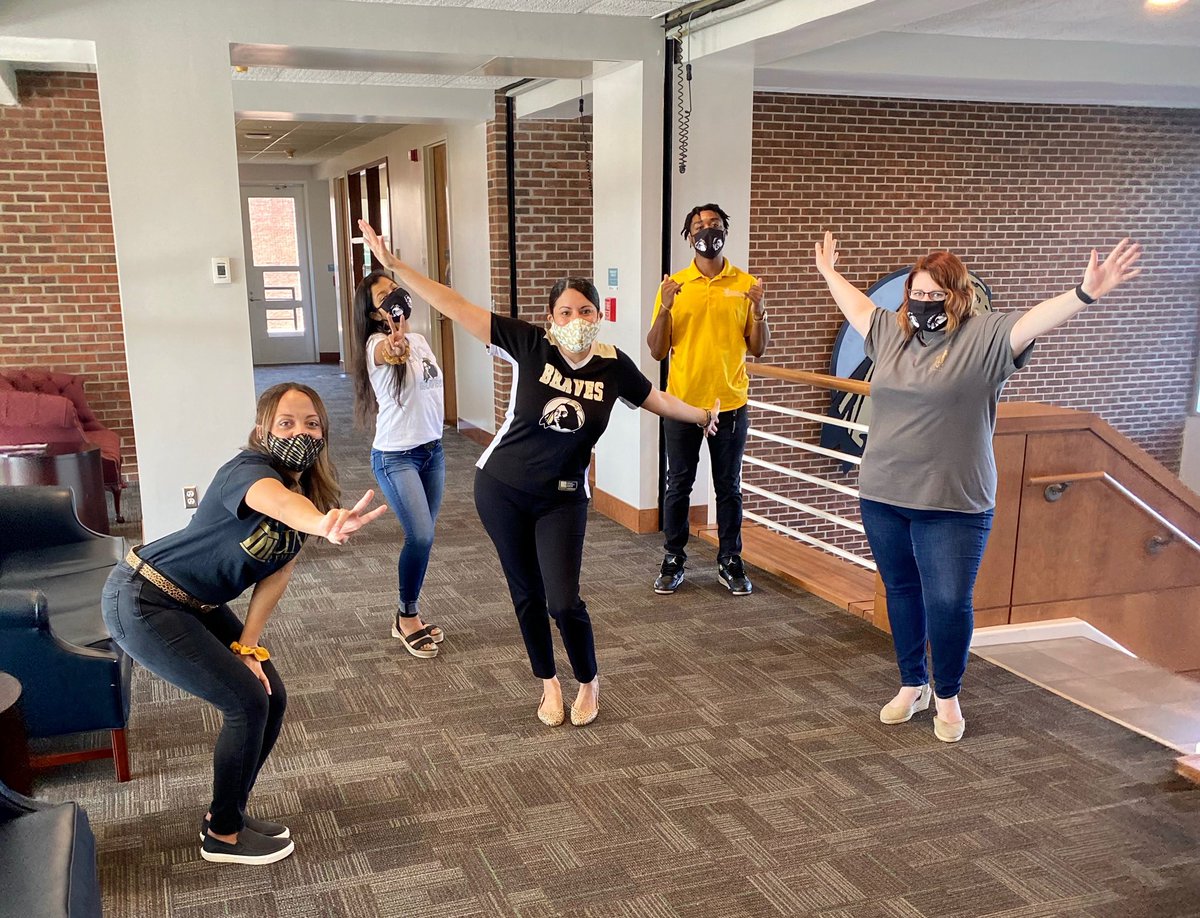 UNCPAdmissions's tweet image. ⚫️🔸 A fun and busy day in the office celebrating College Colors Day! Don’t miss out on sporting black and gold as part of BraveNation! Apply Today! #BraveNation #CollegeColorsDay @UNCP_Sports