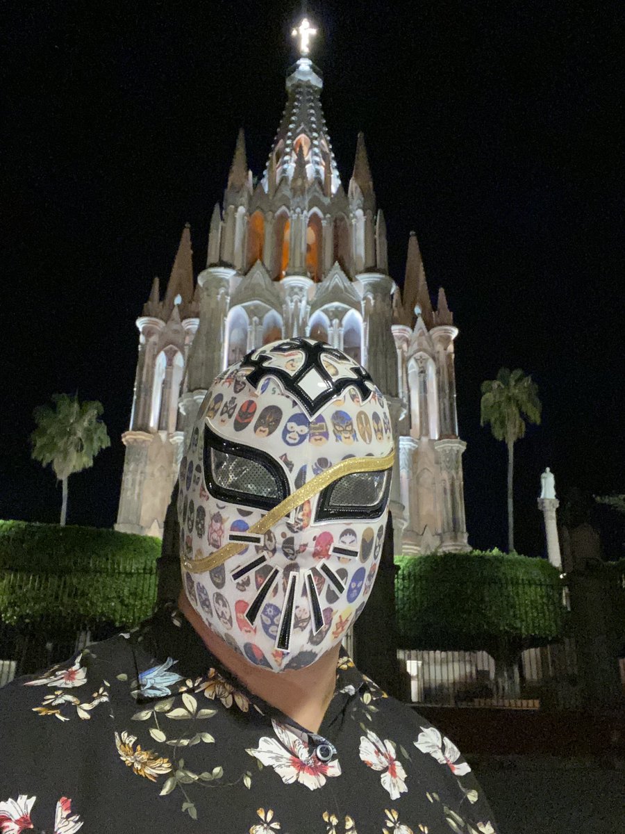 CintaDeOro's tweet photo. A disfrutar de San Miguel de Allende!
😁🍽🇲🇽
#Mexico https://t.co/YQM9hcNVjA