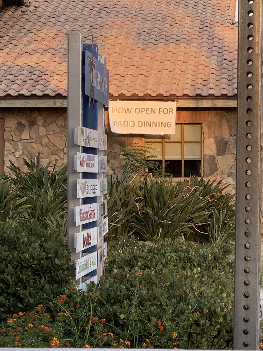 Adriennevh's tweet photo. Hey @olivegarden perhaps your Burbank ca location should use spell check. #fb https://t.co/bgpYIDCVw1