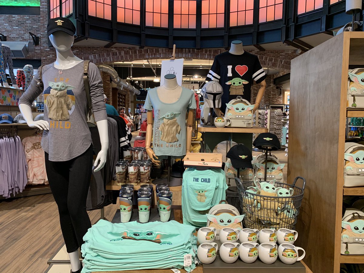 すちわーと In ディズニーワールド ベビーヨーダ グッズの続き 2枚目はちょっとコワイ スターウォーズ ディズニーワールド ヨーダ すちわーと In ディズニーワールド ベビーヨーダ グッズの続き 2枚目はちょっとコワイ スターウォーズ ディズニーワールド ヨーダ