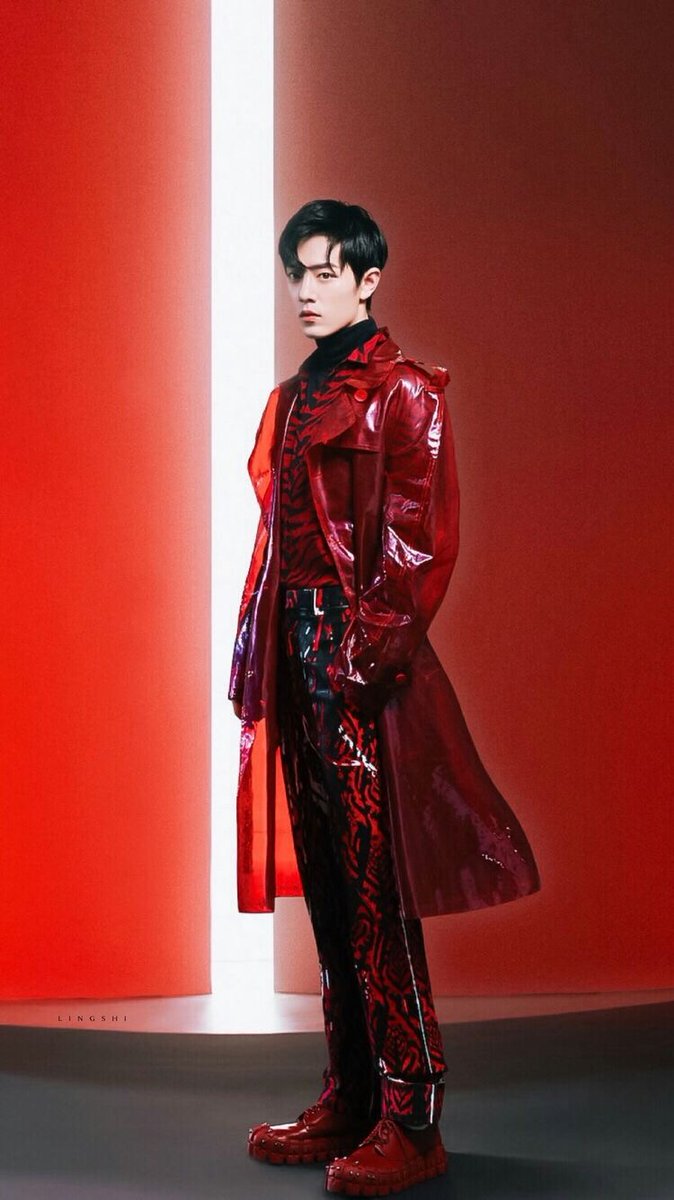 i love xiao zhan’s face and overall aesthetic so much that last night i spent a good few hours appreciating his pics. so today i present to you a thread of him with just specific things「 xz + red 」