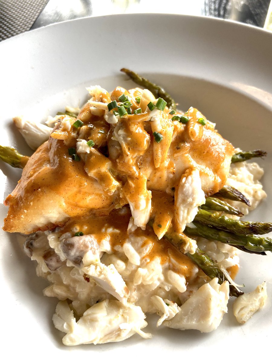 EdCleary1's tweet photo. Oven roasted black grouper with mushroom risotto, lump crab meat and asparagus.  

Incredible dinner tonight at ⁦@TheBayHouse⁩ 

Karlee took great care of us too ! https://t.co/obrjJ5iVsi