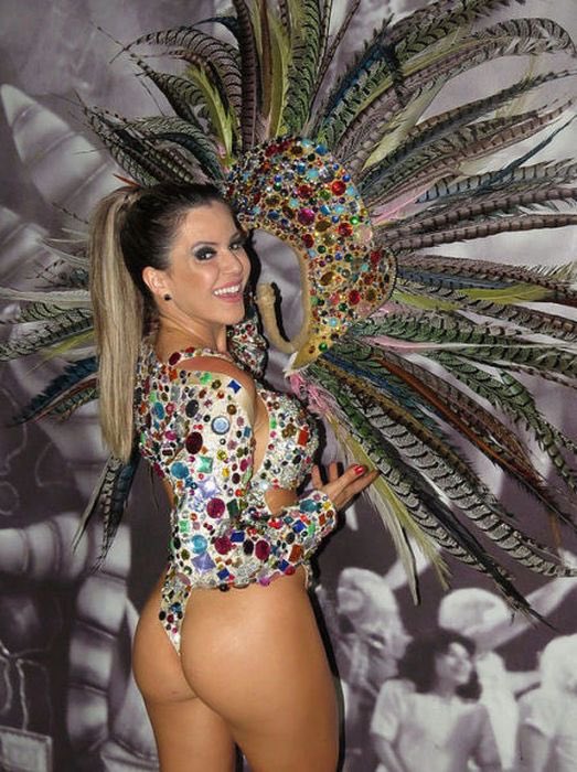 Samba Tropical tweet media
