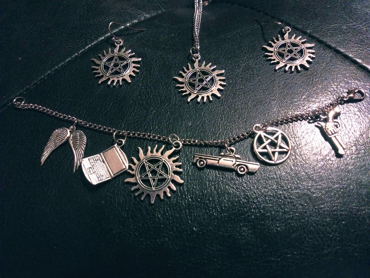 deenicole21's tweet photo. Supernatural Set 😍 

Made by YOURS TRULY! https://t.co/W1qbGVAqhs