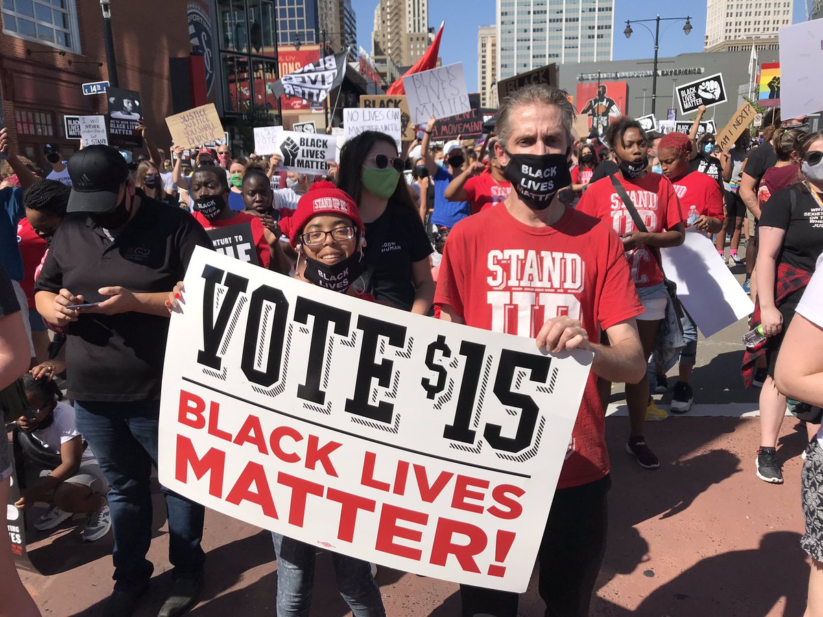 standup_kc's tweet photo. 🗣 WE REMEMBER IN NOVEMBER!✊🏿✊🏾✊🏻🇺🇸
🗳 Vote #BlackLivesMatter
🗳 Vote #FightFor15 
🗳 Vote for an end to #PoliceBrutality
🗳Vote for #UnionsforALL! 
🗳Vote for #ImmigrationReform 
🗳Vote for #WomensEquality! 

#StandUpKC #MarchOnKC https://t.co/HLBMeb50n3