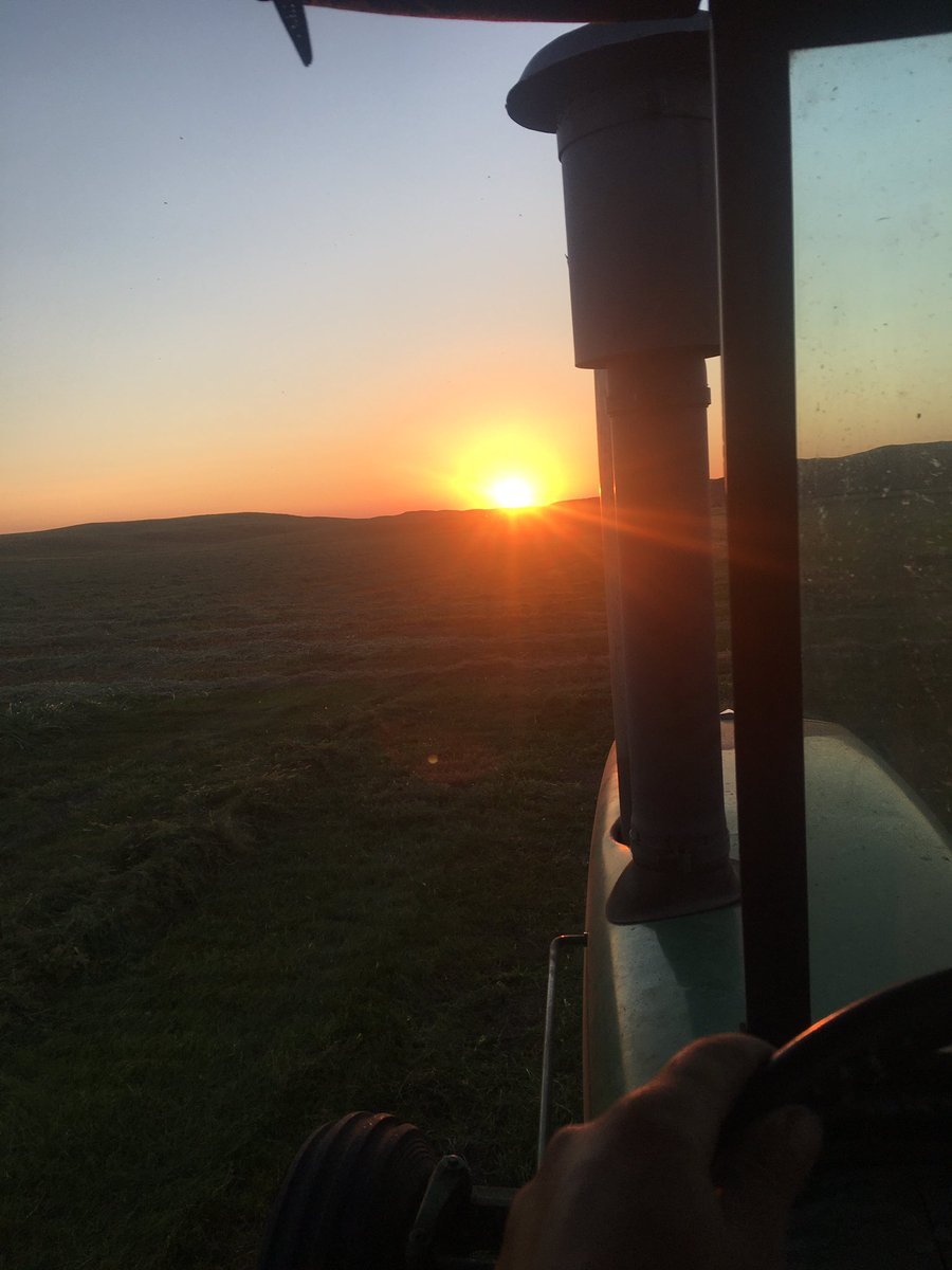 jSchmidd's tweet photo. #HookerCounty https://t.co/2Z3ayxU7Sw