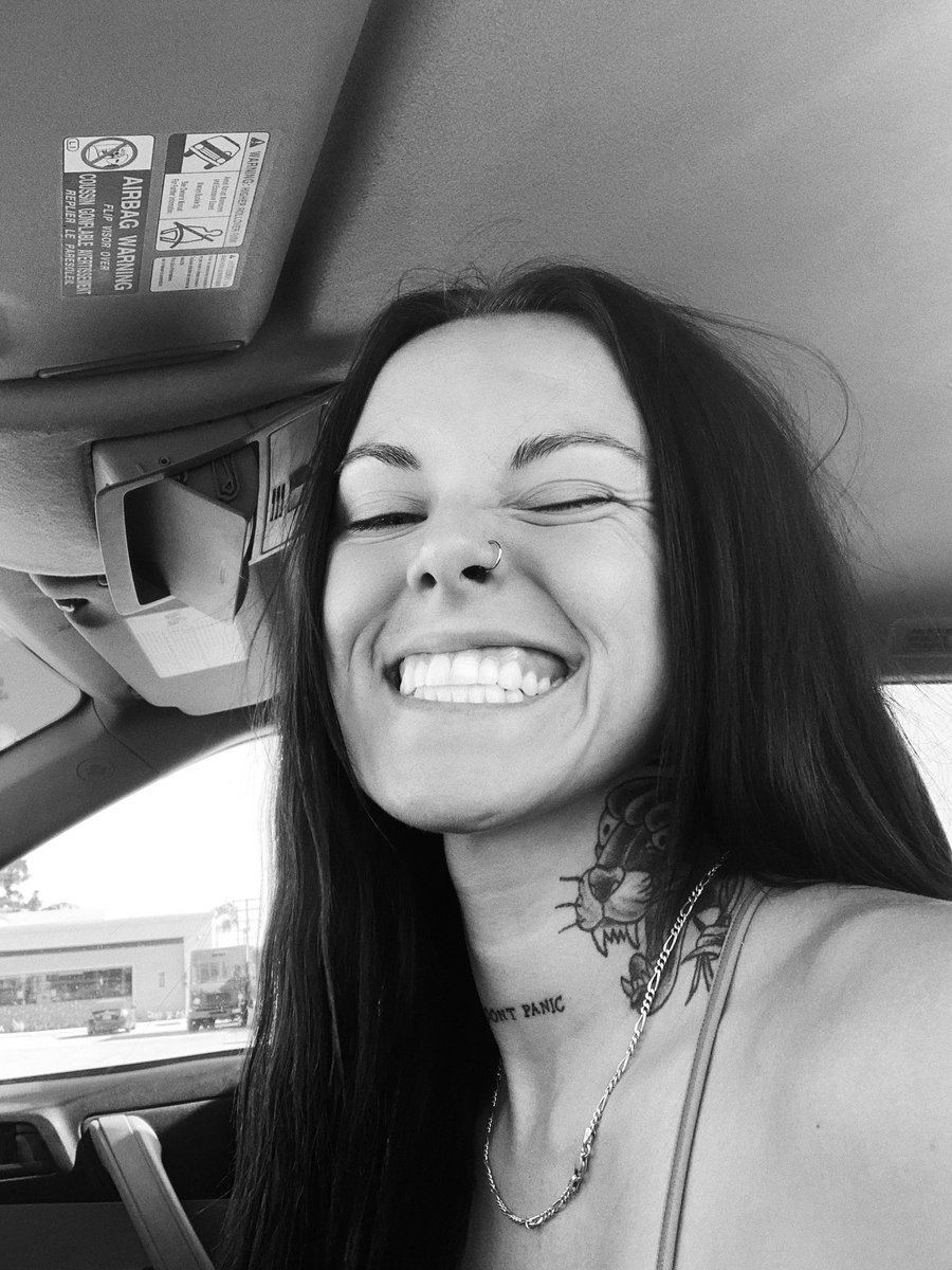 LaurenSanderson's tweet photo. teef https://t.co/Eyv5kSC49O