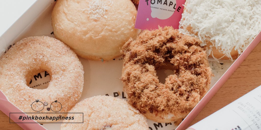 tomapledonuts's tweet photo. Let's improve your mood with our Tomaple Donuts! Happy Weekend guysss 🥰 https://t.co/Yq1rsglSIO