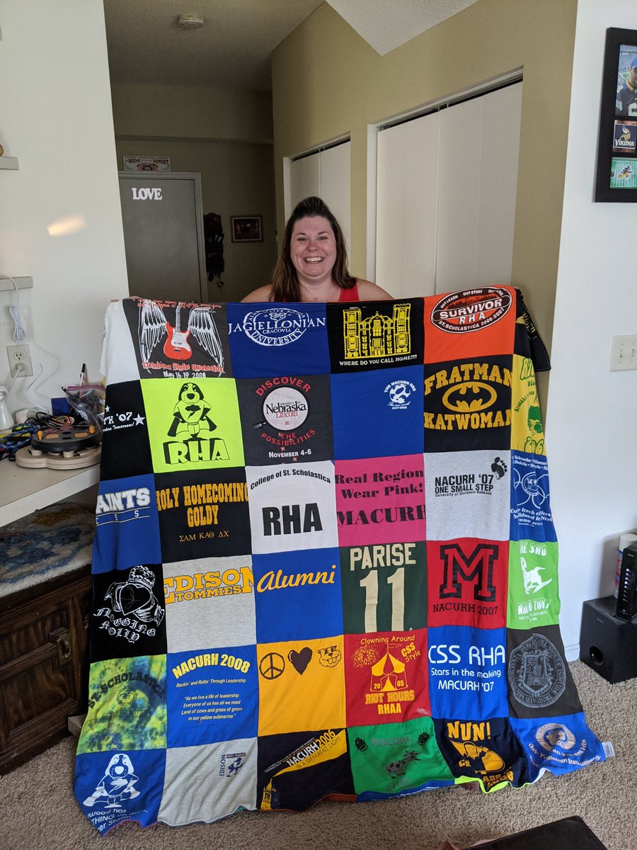 Princess_Axt's tweet image. I had a ton of past tee-shirts from high school and college days. Here&apos;s the result.... My new comfy double sided blanket. 🤩 #projectrepat #edisontommies #csssaints #undfightinghawks #umngophers #danceteam #softball #rhaa #macurh #nacurh #classof2001 #classof2008 #classof2009