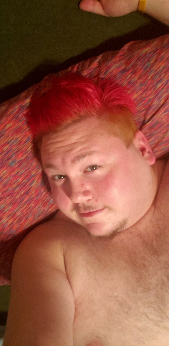 Cbg_Shoc93's tweet photo. Gonna cubb it out for a bit . Kinda cute lol eh π¬π¬π¬ #cubby #sexycub #sexybear #cutecubby #cuteandchubby https://t.co/MR0Tgk3stM