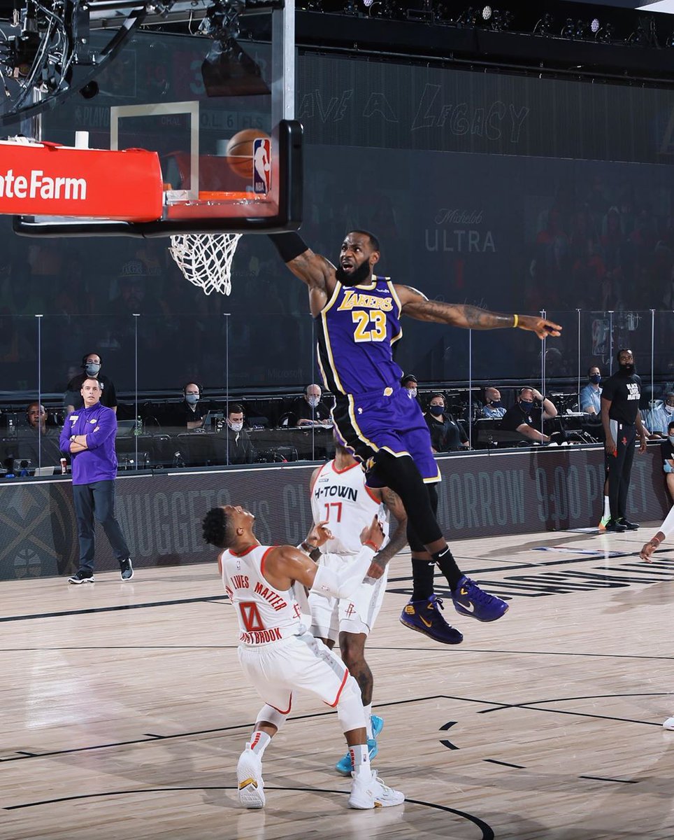 BleacherReport's tweet photo. Year 17. https://t.co/vNZcRTP4hQ