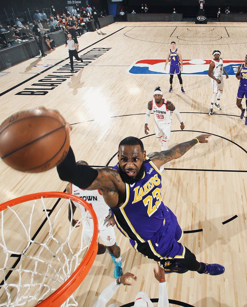 BleacherReport's tweet photo. Year 17. https://t.co/vNZcRTP4hQ
