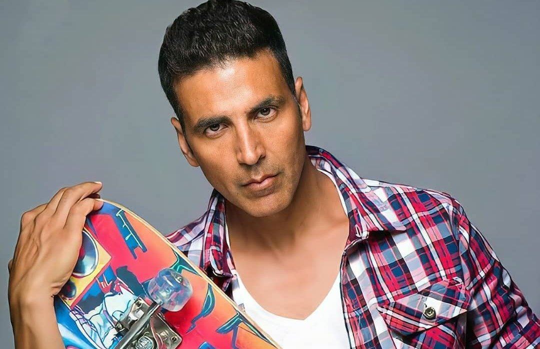 Bhushanadhau1's tweet photo. Good Morning Handsome And Charming KHILADI KUMAR And All Akkians โฅ
Only 4 Days To Go For Akkians Festival Now ๐.
#4DaysToAKSHAYsBDAY
@akshaykumar #AkshayKumar https://t.co/b76WHDfjGv