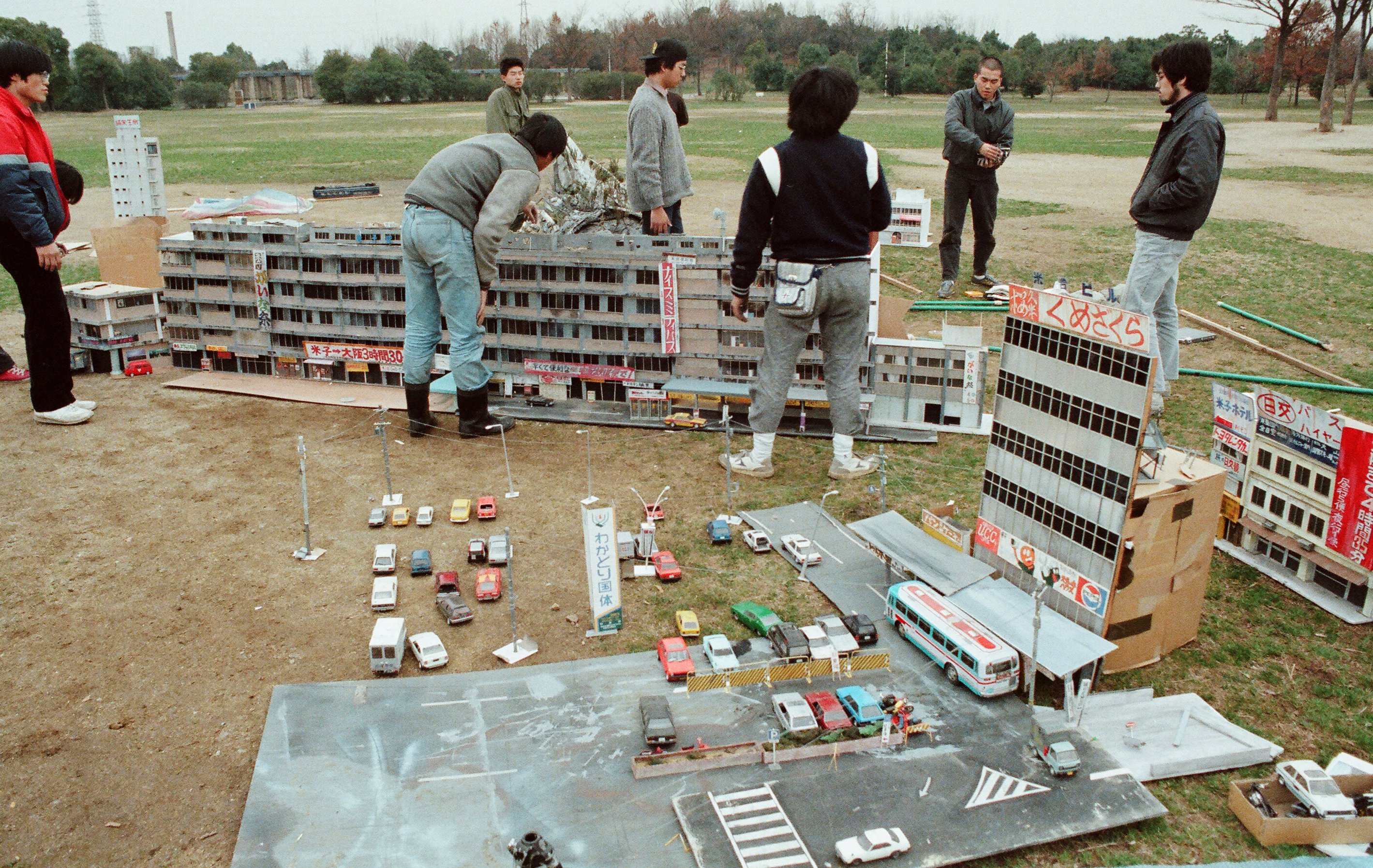 赤井孝美 Akai Takami 36年前に米子駅のミニチュアセットを作って壊しました 本物もいよいよ取り壊し 一部は残存 T Co Gzvfuplrwm Twitter