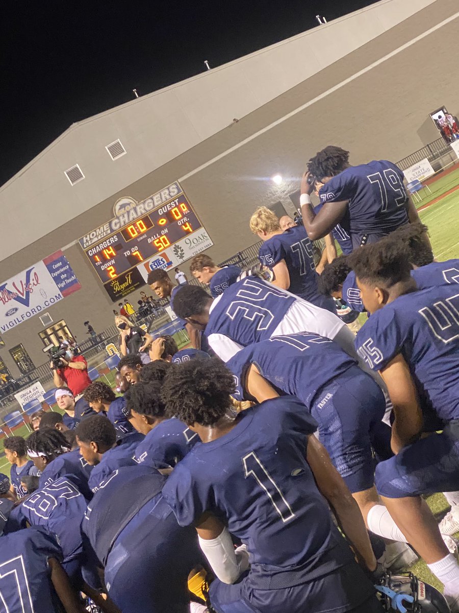 Crazy Right 😂<a href="/RecruitGeorgia/">Recruit Georgia</a>