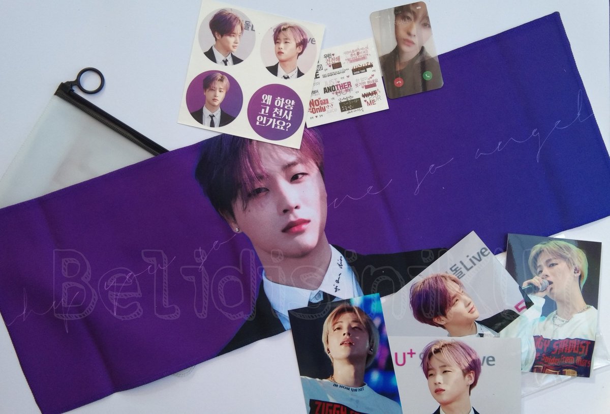 cheonsarang_id's tweet photo. Help RT

WTS 

Kim Jinhwan Slogan

Price? Dm
🚚 Shopee ✅

#아이콘슬로건 #김진환슬로건 #아이콘 #김진환  #JINHWAN #WTS #iKON https://t.co/1TRpjTyOXW