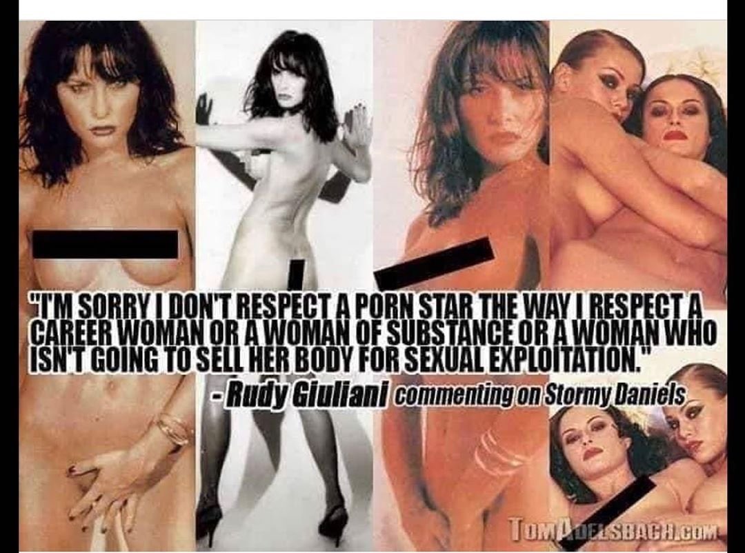 Kromsmom's tweet photo. Who would ever thought in their worst nightmare that this would be images of this countries #FLOTUS #birther #usdisgrace #TrumpResignNow https://t.co/2ZcpdEQkwe