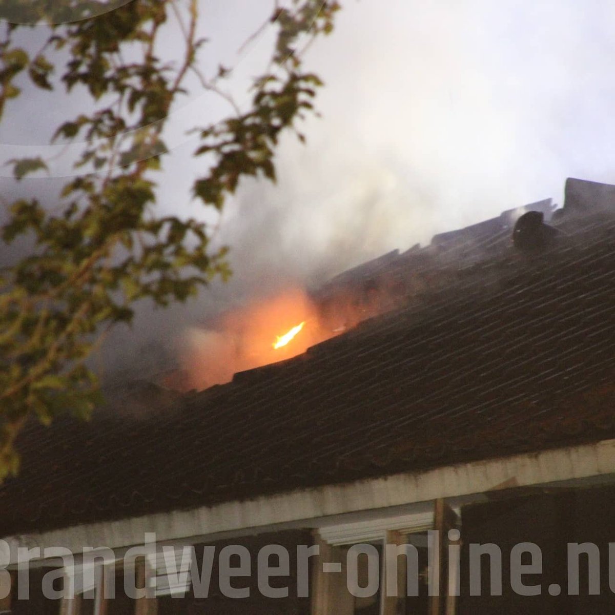 Melding brandweer Scheldestraat Deventer inzake grote brand