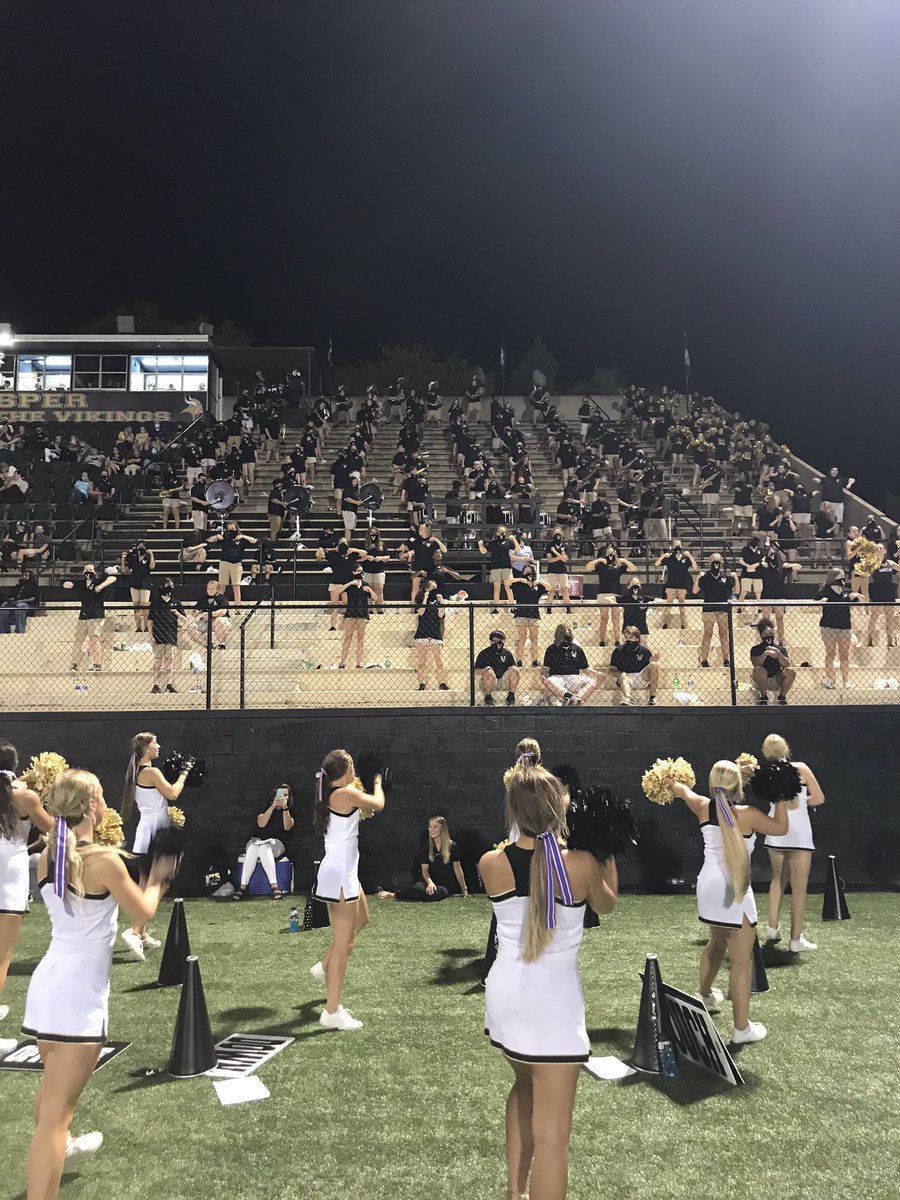 jaspervikes's tweet photo. And that will do it all for this one. The Vikes will come up short tonight to a very good Clay-Chalkville team by a 40-7 final. Jasper will be off next Friday and head to Gardendale the following week. #JasperVsClayChalkville #JasperHeresToYou https://t.co/EXvbE4kfZy