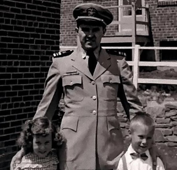 LaGarraBar's tweet photo. @ProjectLincoln My grandpa Richard W. Rutowski proud Navy man. #WeRespectVets Graduated at 16 from Stanford as a Nuclear physicist. #NotaLooser #NotDumb #NotaSucker #SonofPolishImmigrants #RespectTheSacred https://t.co/JvyjgY4IUl