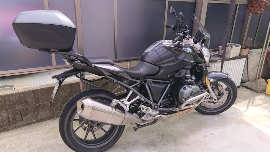 台風対策 地震対策 バイクが倒れないための転倒対策グッツ 商品7選 強風 横風 風で倒れる スタンド ジャッキ 転倒防止 ディアガレージ